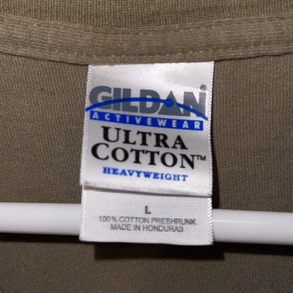 Army Green Thrifted shirt - Picture 2 of 2